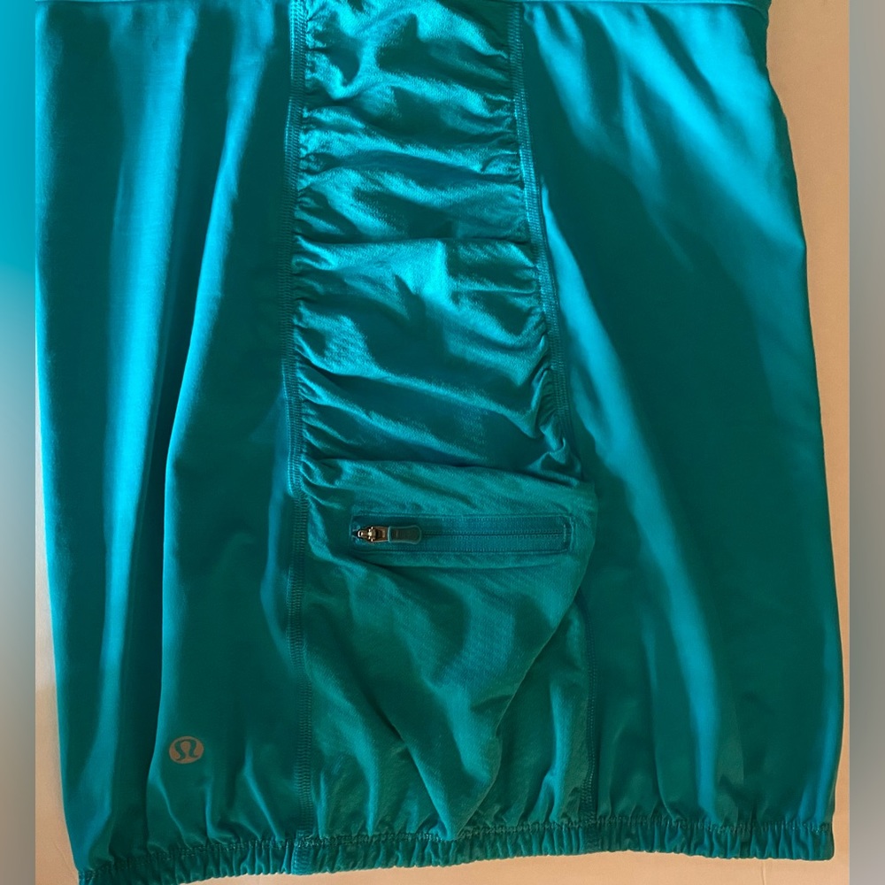 EUC Lululemon Aqua Light It Up Surge Ruched Pocket 2 strap size 4 - Picture 8 of 11